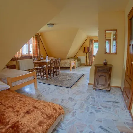 Cicha Woda ゲストハウス