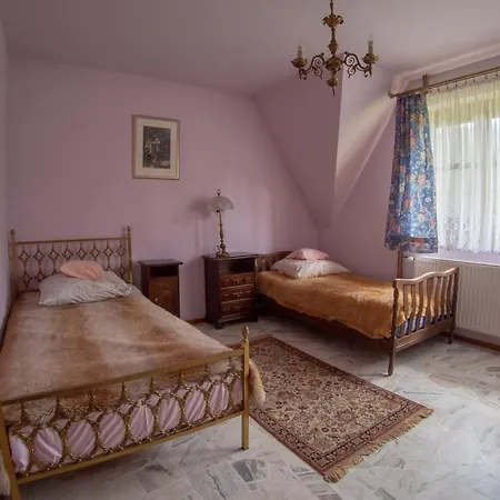 Cicha Woda ゲストハウス ムジャシフレ